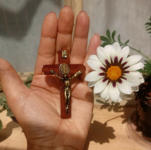 Crucifixo de São Bento